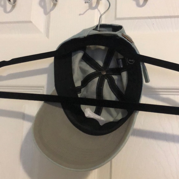 baseball cap - Picture 2 of 3